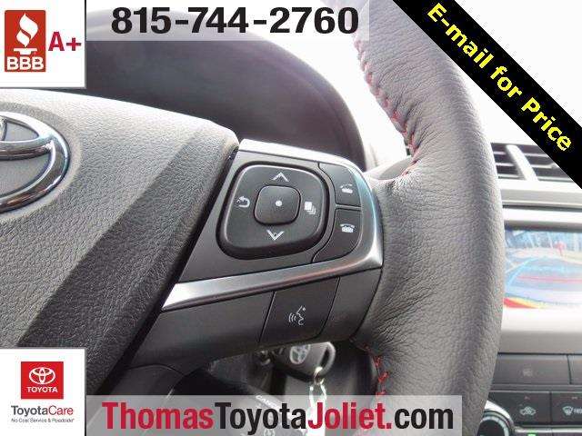 2017 Toyota Camry SE 4dr Sedan